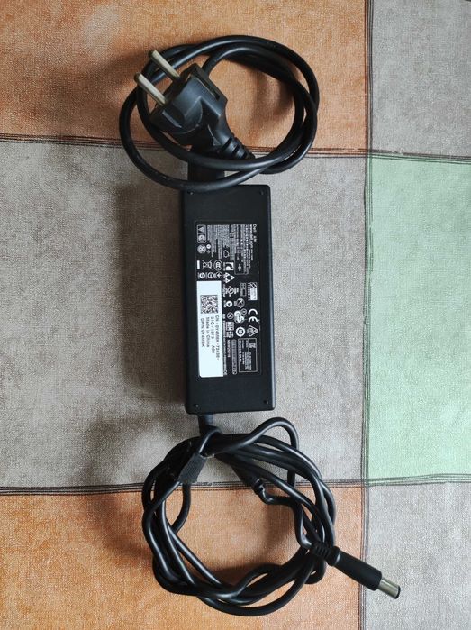 Продам зарядку для ноутбука Dell