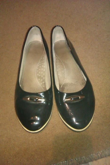 Черные туфли для девочки, 34 размера
