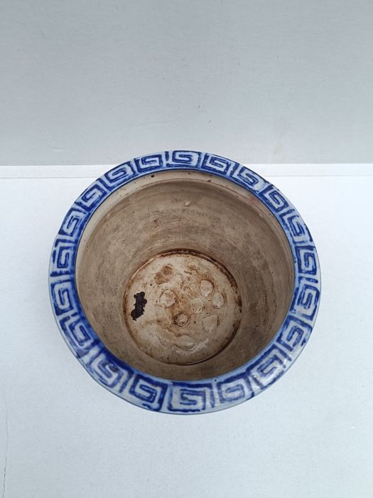 Osłonka ceramiczna, kobaltowa dekoracja, azjatycki wzór smok