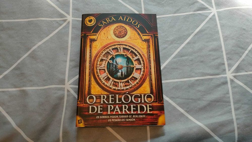Sara Aidos - O Relógio de Parede