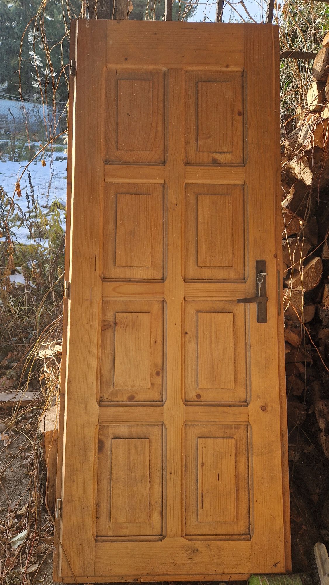 Drzwi sosnowe 80cm z oscieznica