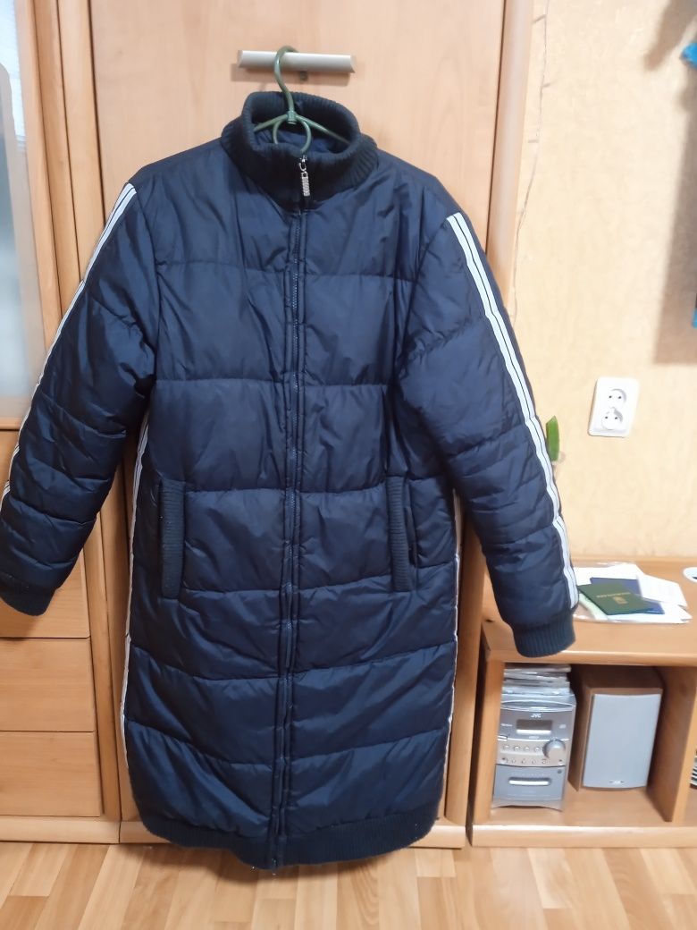 Продаю спортивную зимн. куртку
