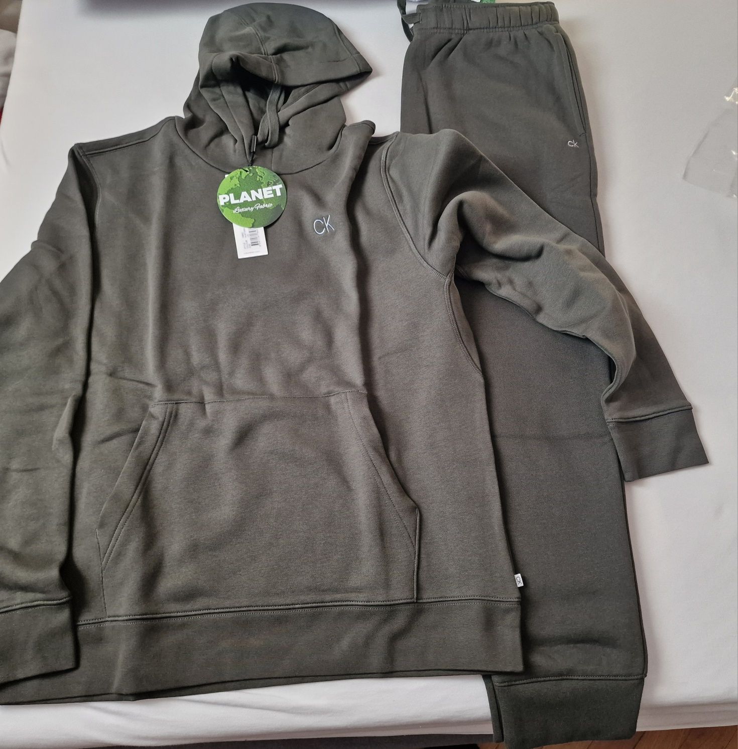 Dresy grube  Calvin  Klein  r. L