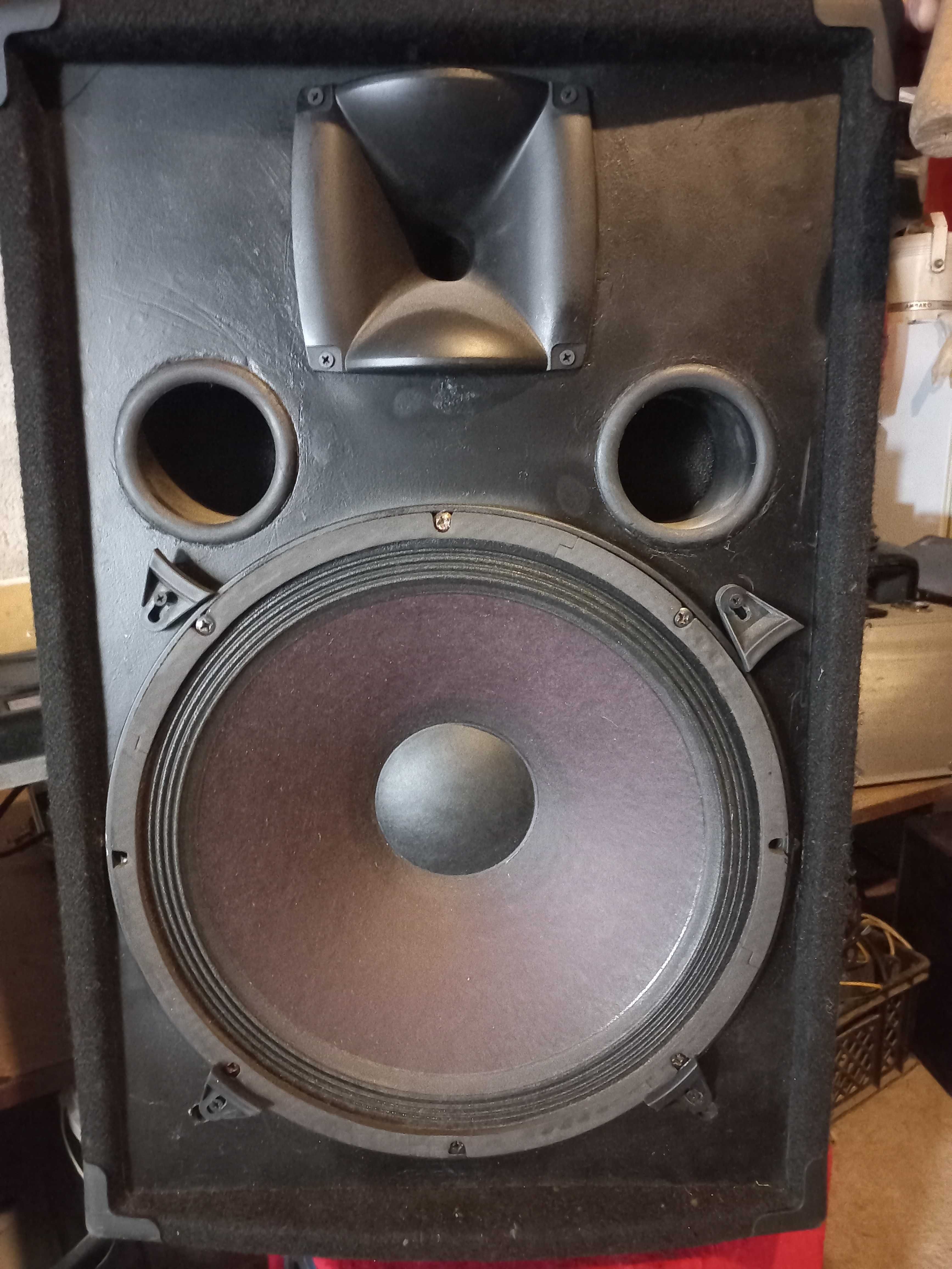 material de som-altifalantes e colunas de 4000w
