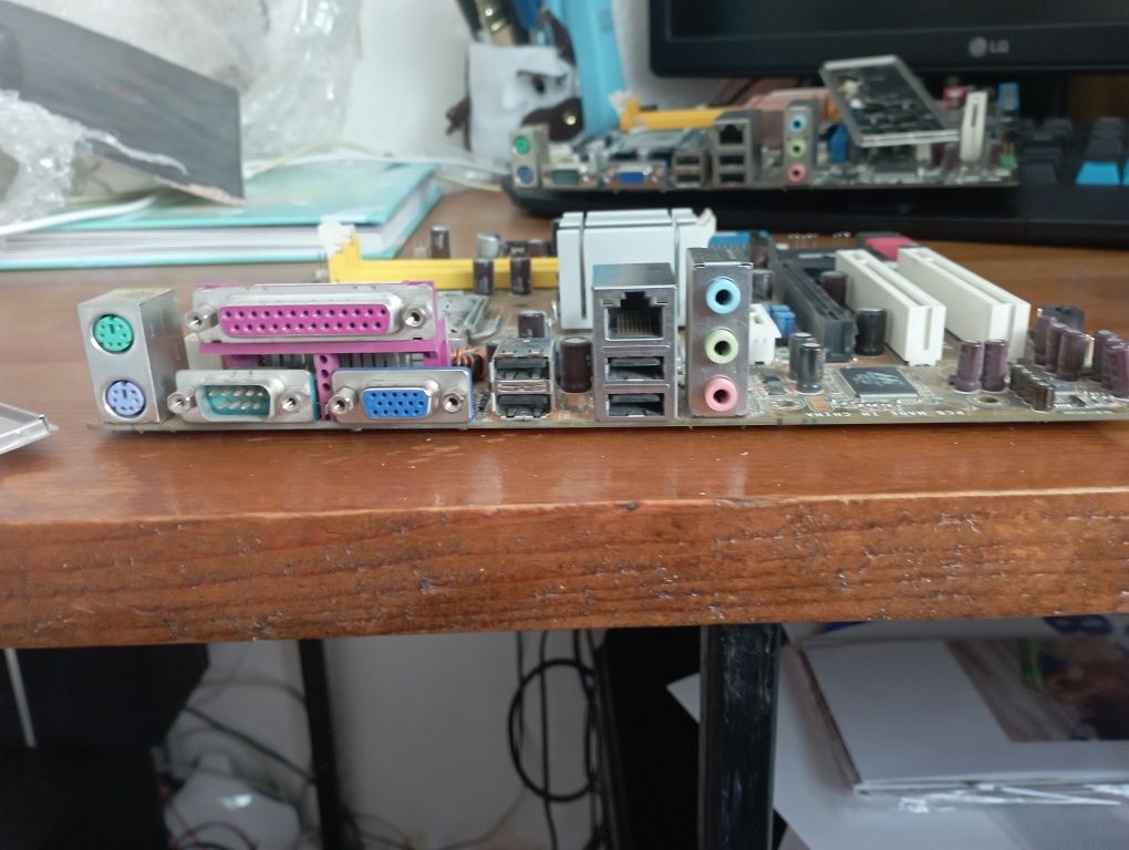 Материнська плата asus p5gz-mx
