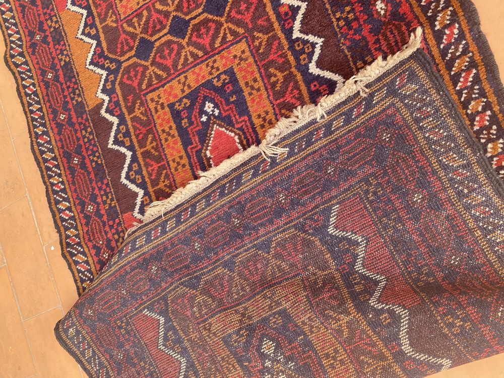 1,83 x 0,93 tapete oriental antigo