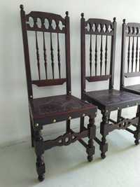 6 cadeiras em madeira totalmente restauradas