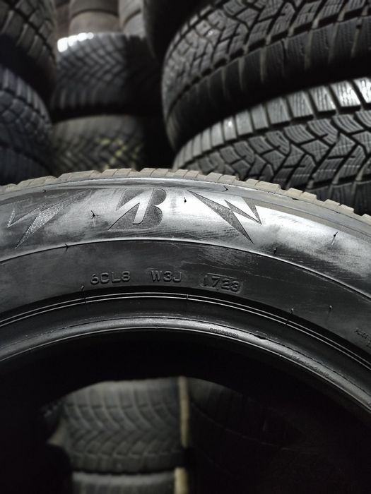 Резина 235 65 r17 Bridgestone Blizzak 2023 рік колеса зима Gtyres