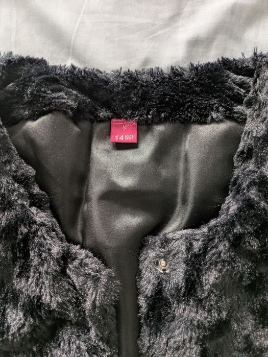 Colete S em pelinho estilo Zara