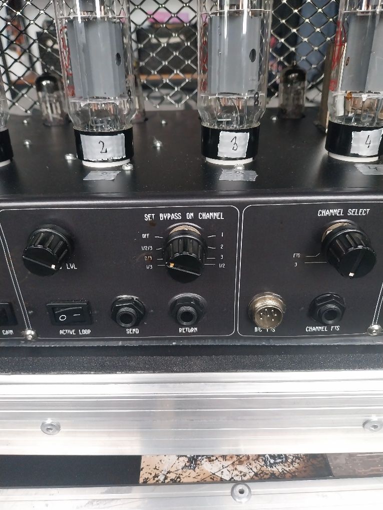 Wzmacniacz gitarowy BASH Mk IV