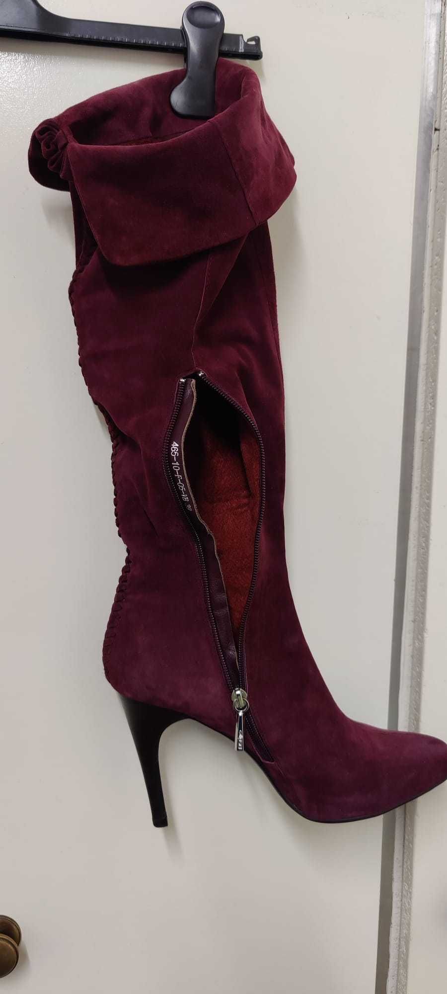 Botas em pele ( camurça) feminino