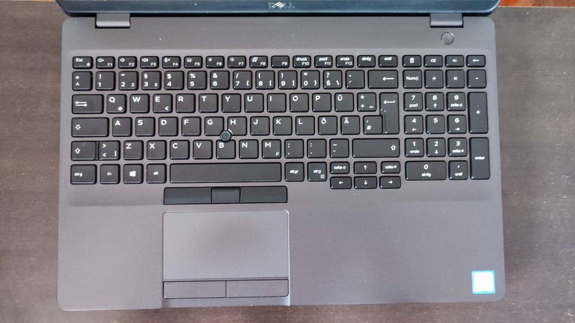 Portátil Dell Precision 3450 i5-8265U|16GB|M2 256GB|15.6"|Radeon Pro