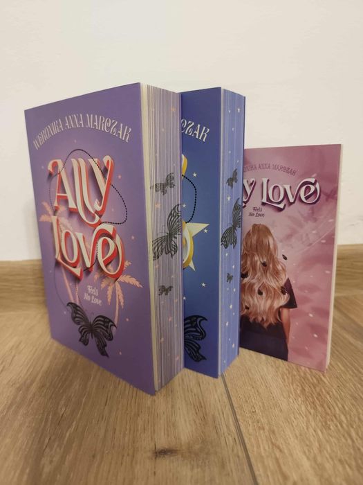 Ally Love zestaw książek+ dodatek