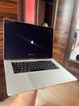 MacBook Pro 15” 2018 i9 16/512GB