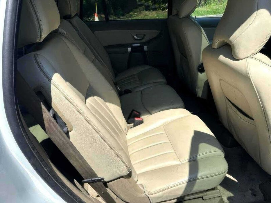 Volvo XC90      2014