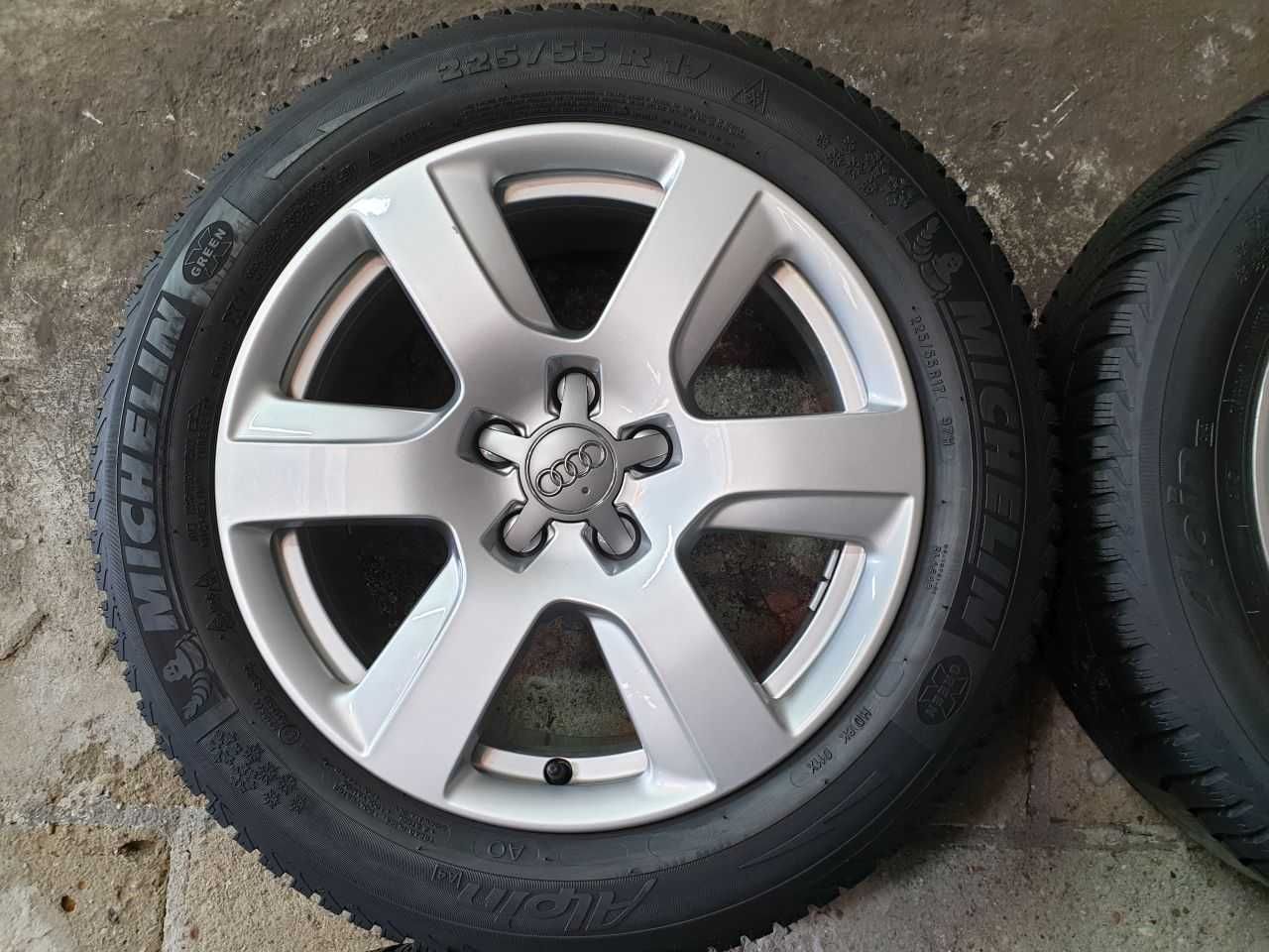 Felgi aluminiowe Audi R17 5x112 7,5JX17H2 ET 37 centr 66,6mm