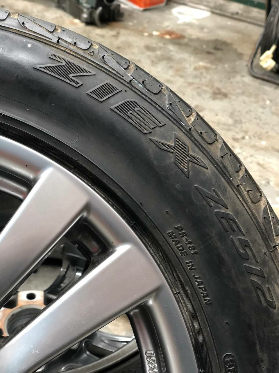 Продам два колеса 5×114.3 R16