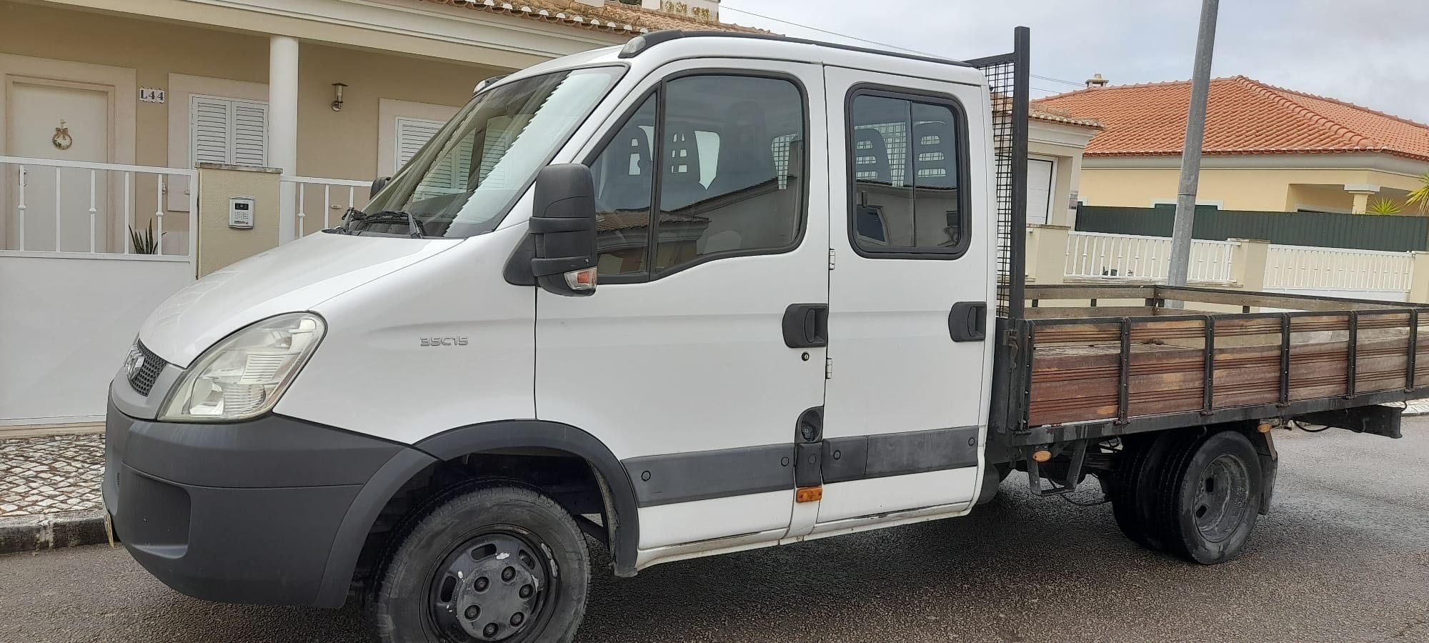 Carrinha Iveco Daily em muito bom estado