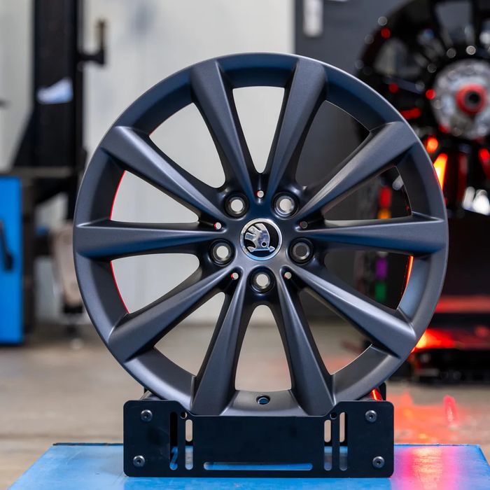NOWE ORYGINALNE Felgi 18" Skoda Octavia Superb Kodiaq Karoq Enyaq Yeti