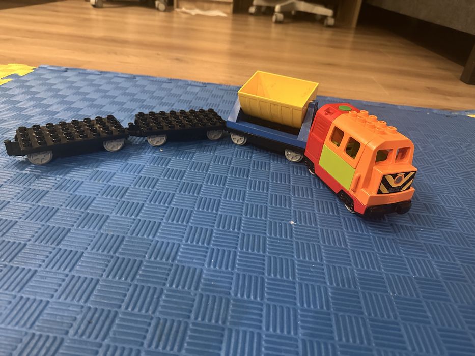 Рейси , поїзд оригінал  lego