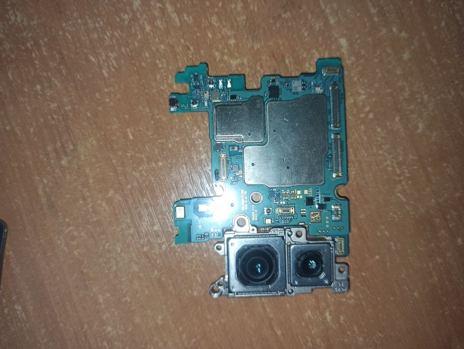 Samsung Galaxy S22(запчастини)