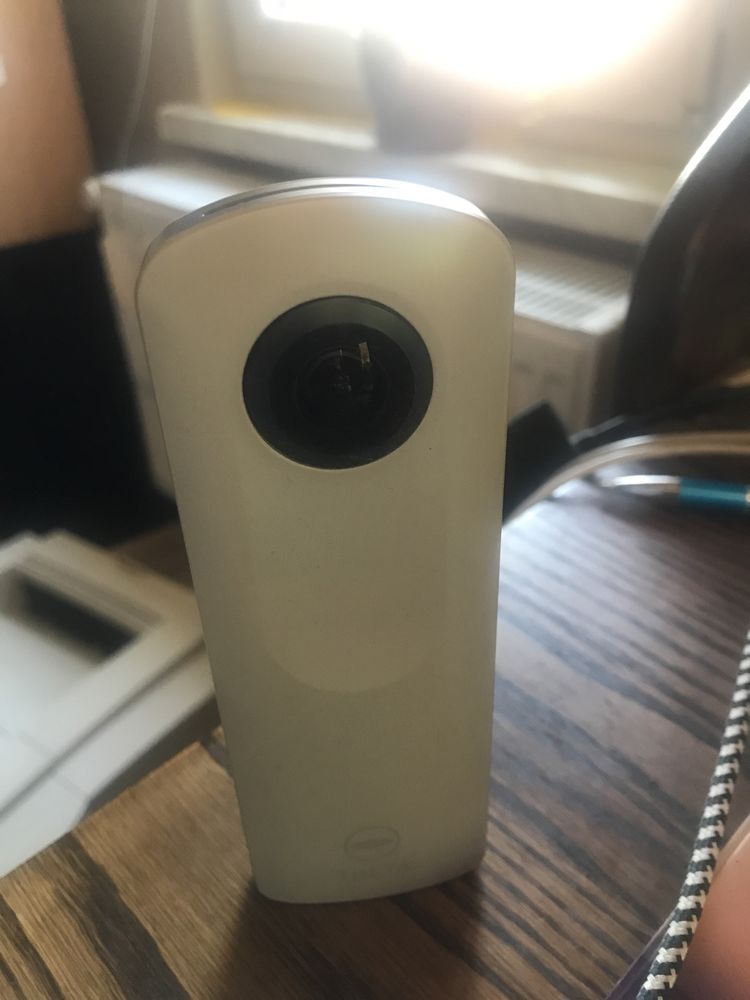 Kamera Ricoh theta SC2 360