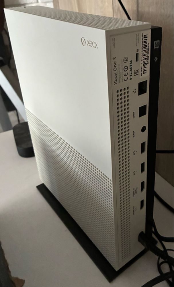 Xbox One S + Pad Series X