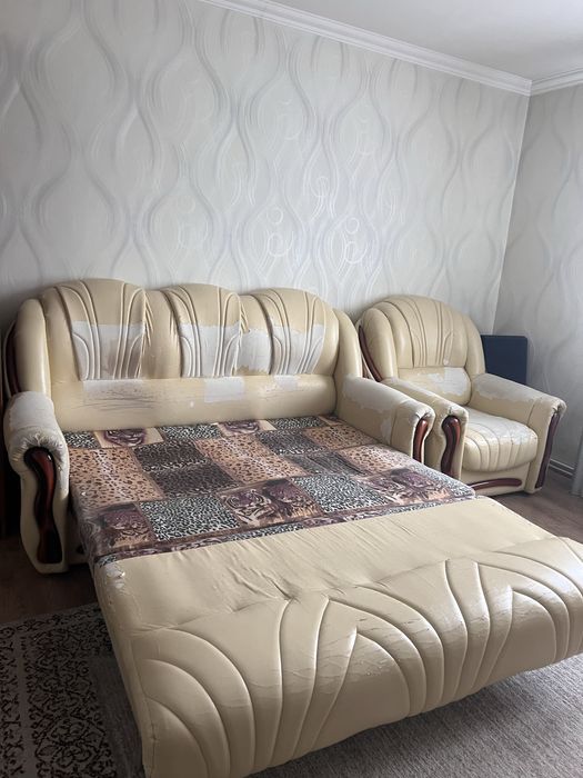 Диван та 2 крісла