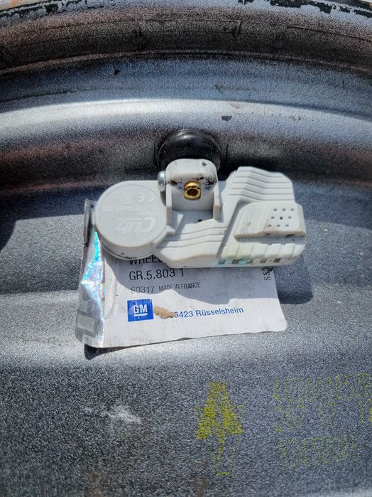 FELGI STALOWE 5x114,3 R16 6Jx ET50 RENAULT Trafic OPEL Vivaro TPMS F66
