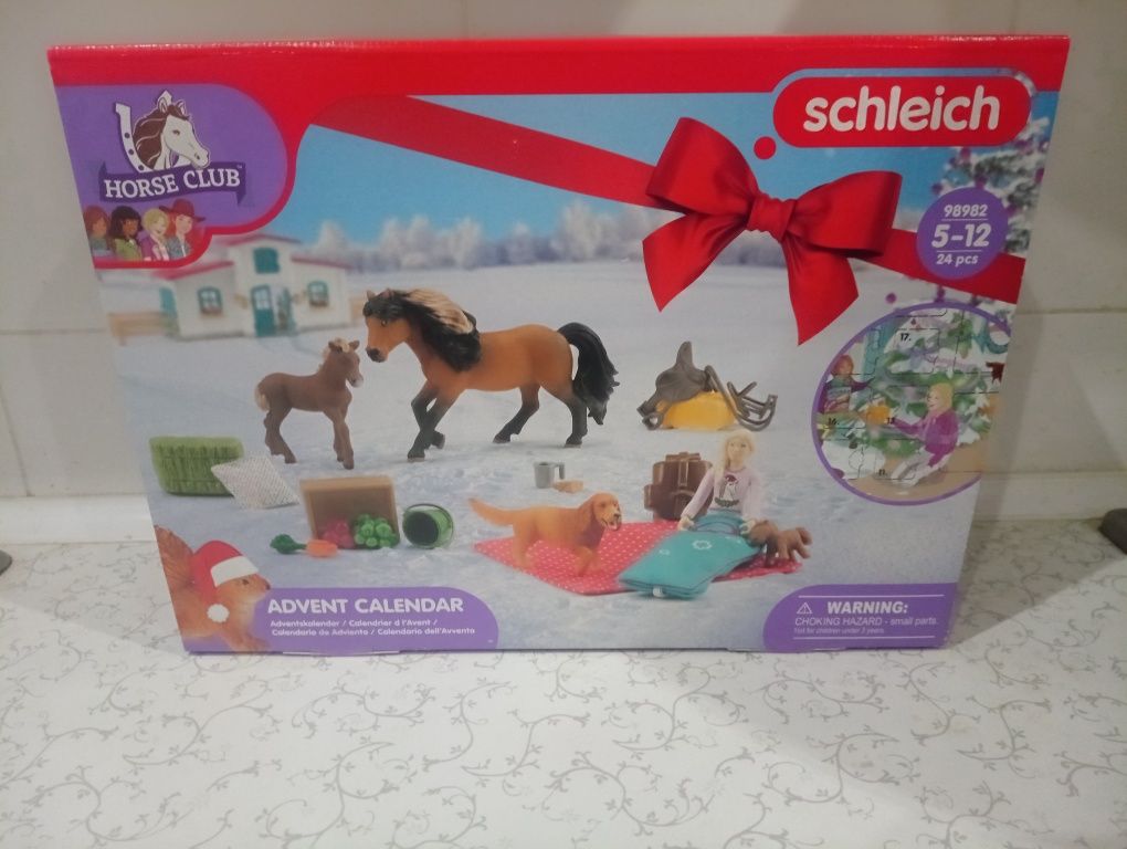 Адвент календарі Schleich та собаки