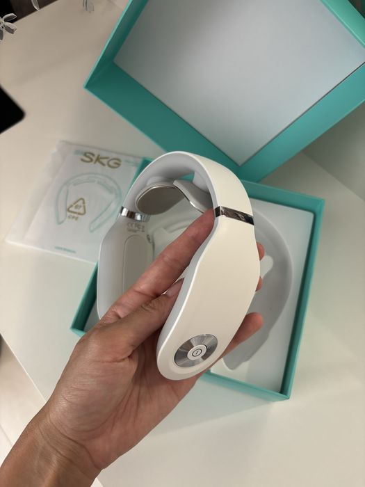 Масажер для шиї