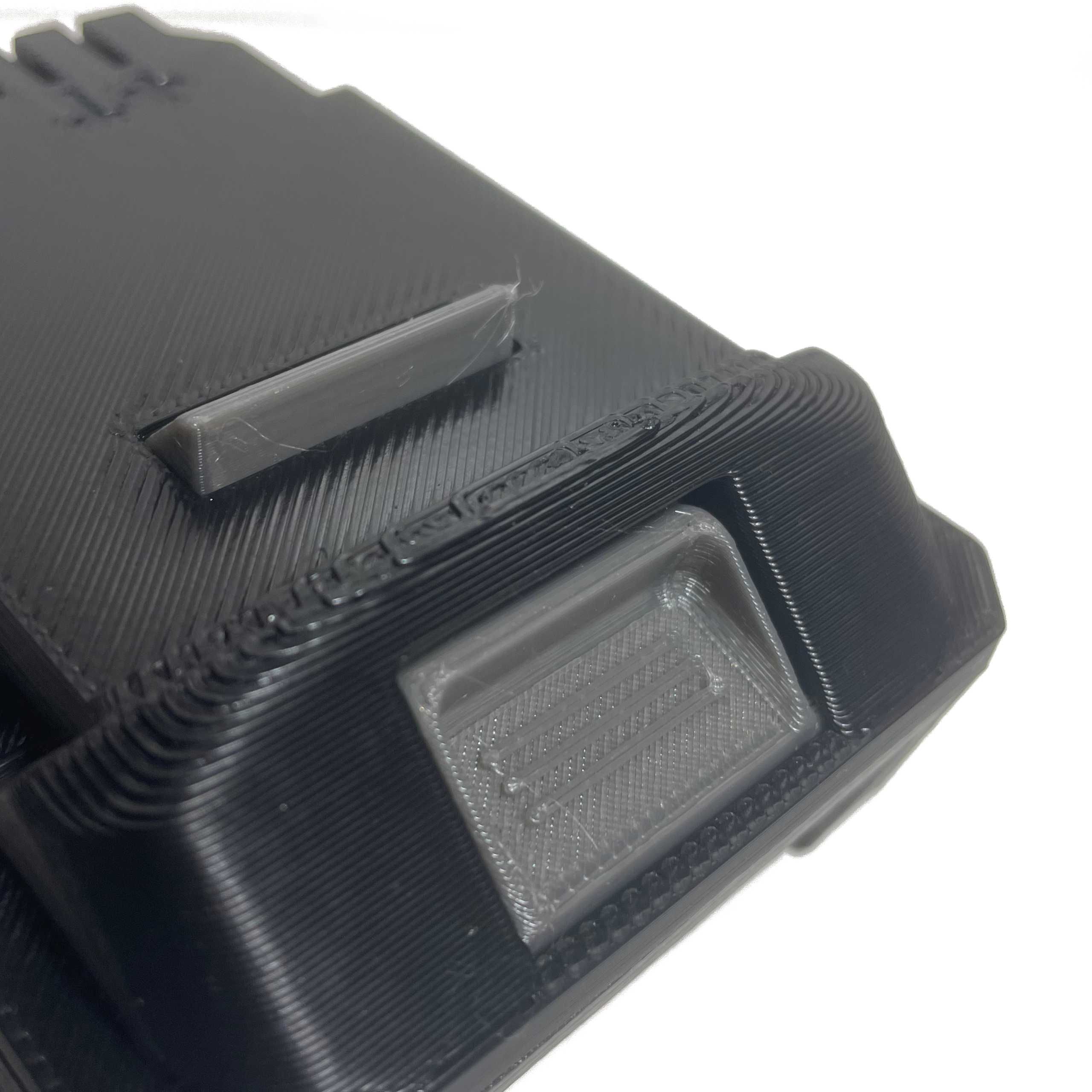 Adapter Milwaukee M18 DeWalt XR Bateria Akumulator Przejściówka DeWalt