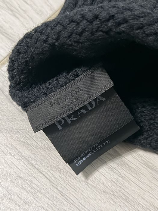 Шапка-біні PRADA