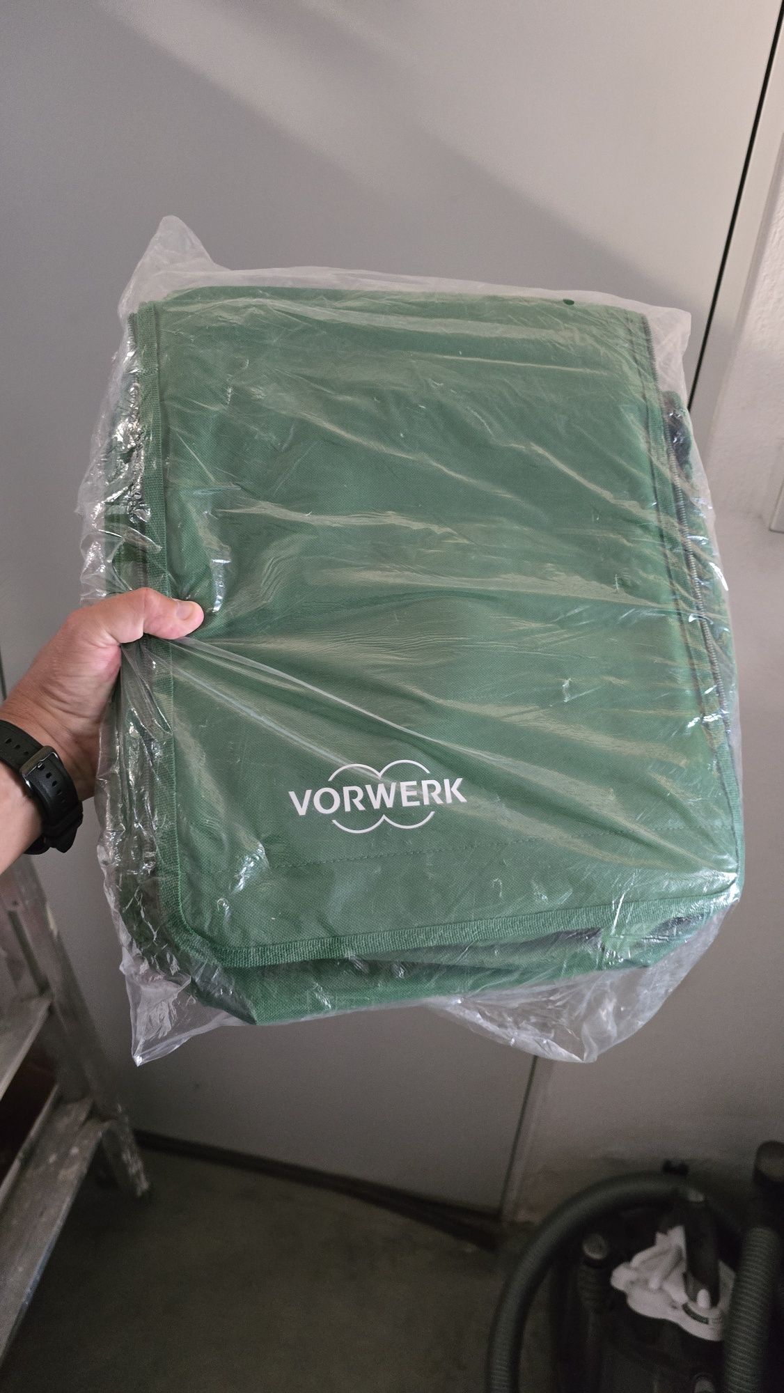 Vendo Bimby TM6 com poucos uso. Acessórios a parte.