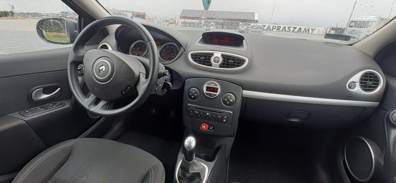Renault Clio III 2009r lift 5 drzwi klimatronik 4xel.szyby