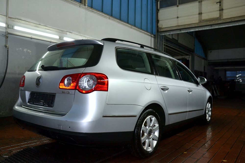 Volkswagen Passat 2.0 TDI 2010 року