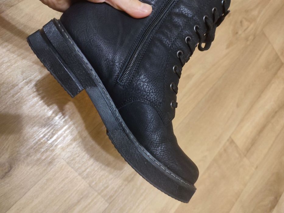 Зимові жіночі черевики Rieker 72048-01 38 24.8