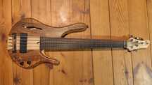 Gitara basowa Vb custom basses fretless 25"