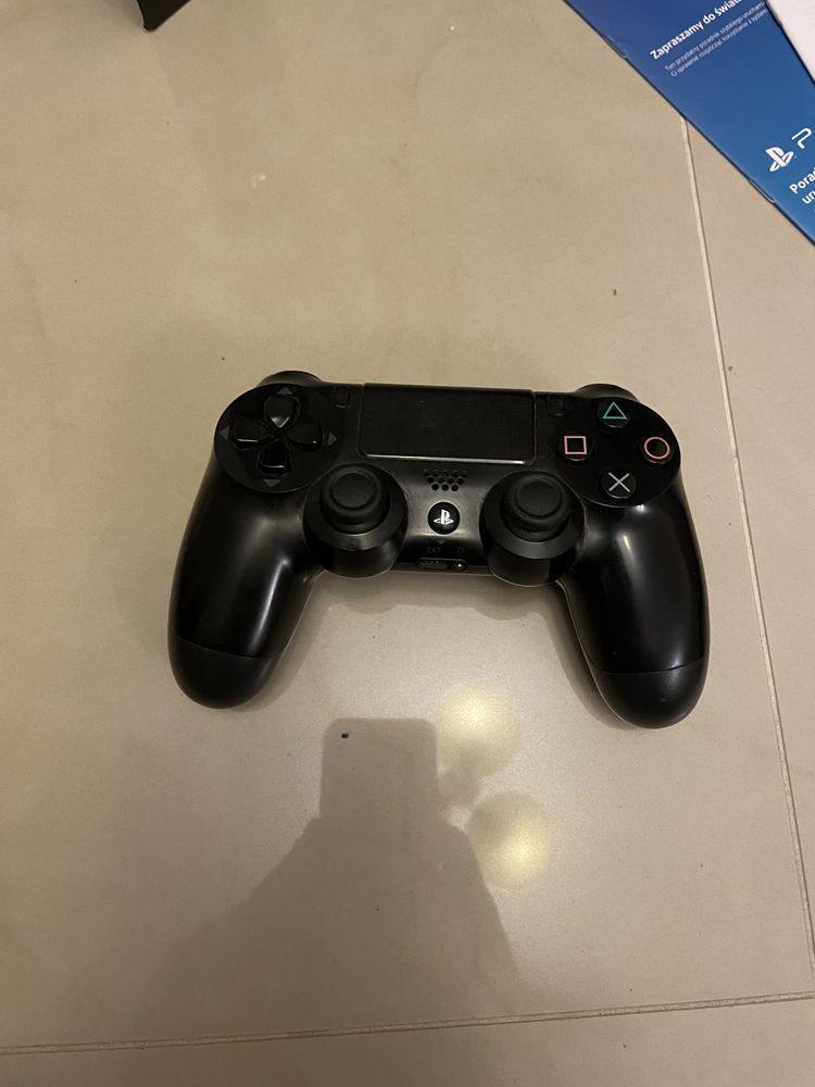 Playstation4 1TB - konsola stan bdb