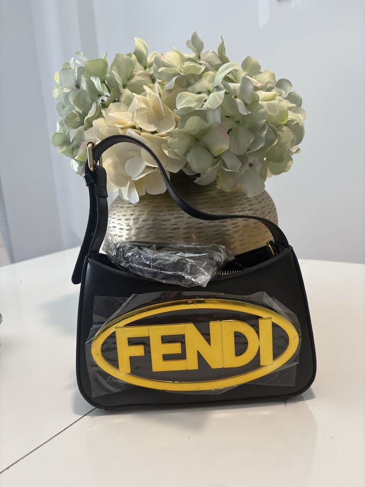 Mala Fendi Nova
