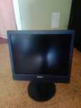Monitor Da marca Sony LFT LCD Color computer Display a funcionar.