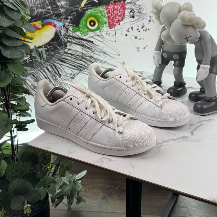 Кросівки шкіряні Adidas Superstar 44.5 розмір E1022