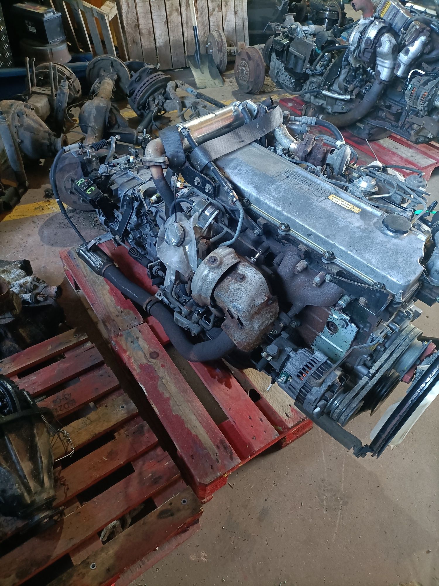 Motor Isuzu 4800 turbo 4he1