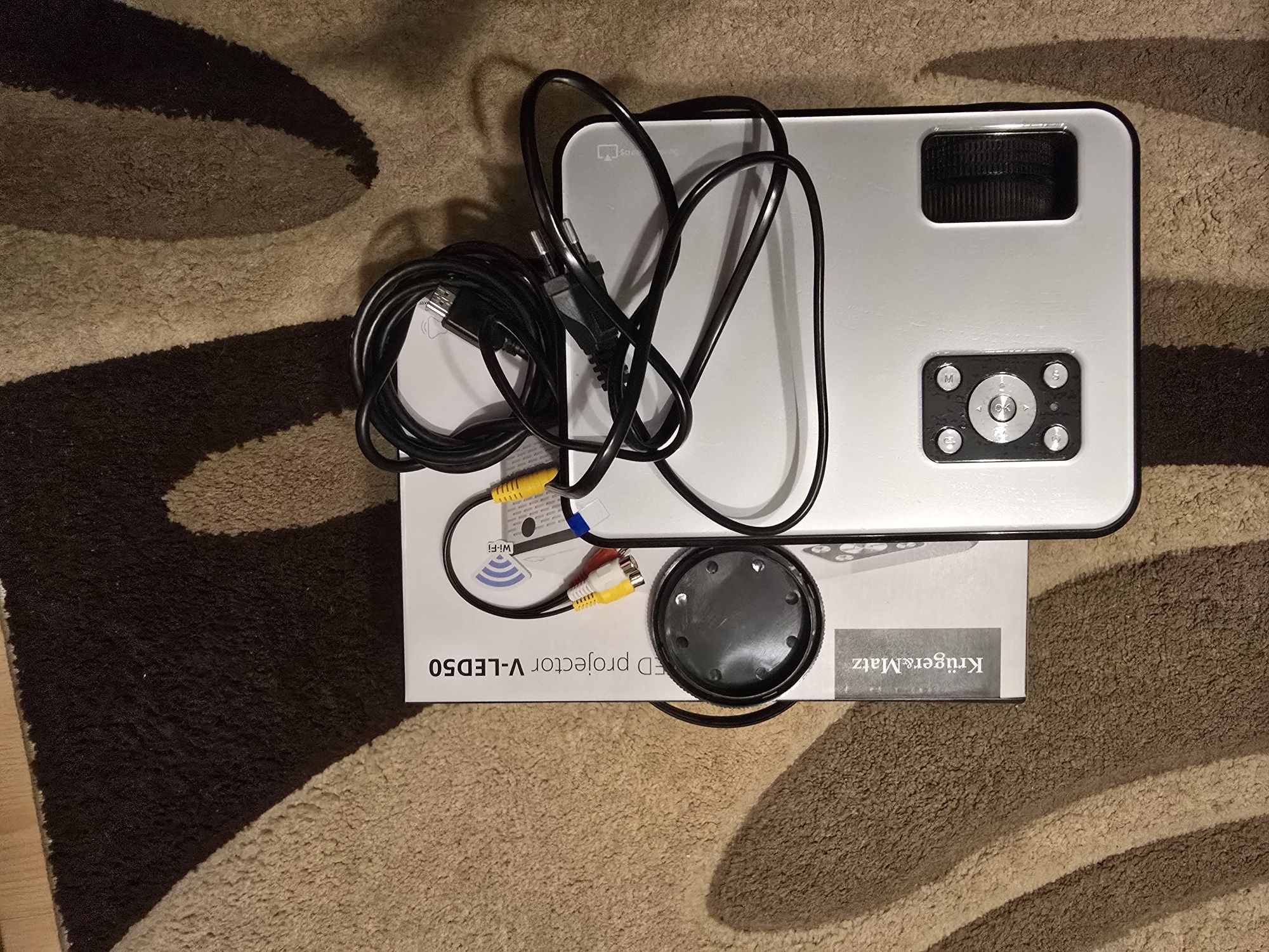 Projektor Kruger & matz v-led50