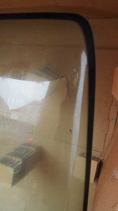 Szyba Iveco Crossway 10,8LE 2015r