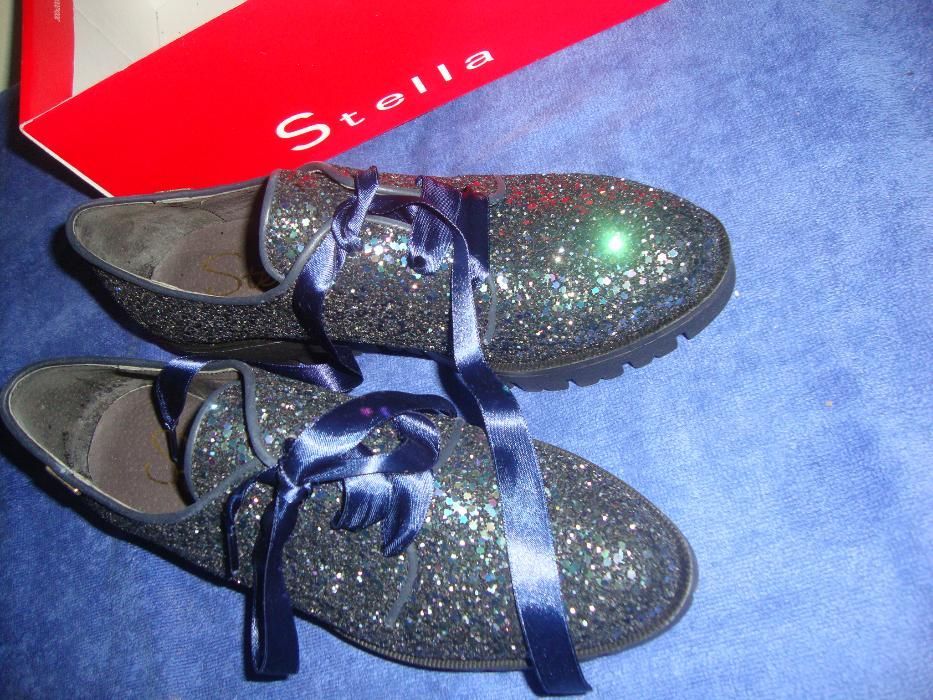 Sapatos Multi-brilhantes Azul Stella (Novos)