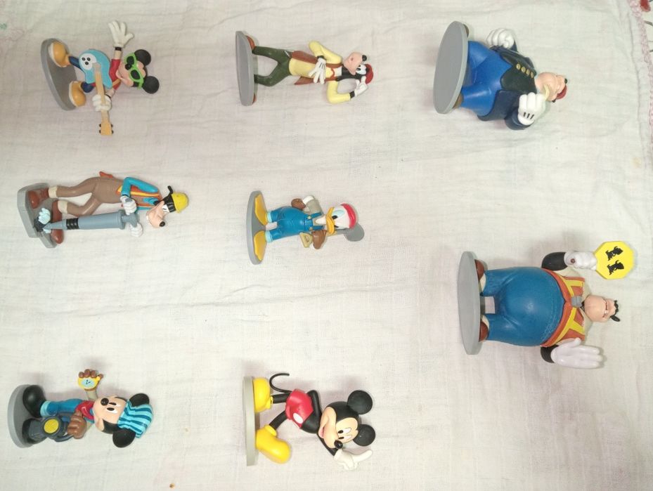 8 Bonecos Disney