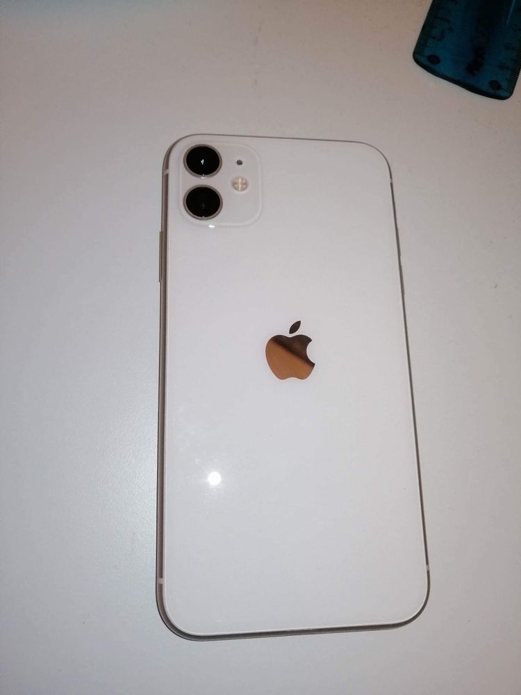 iPhone 11 128gb biały