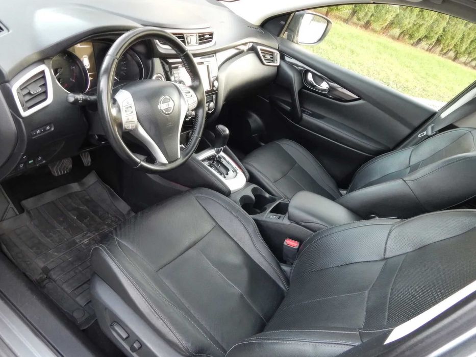 Nissan Qashqai      2015