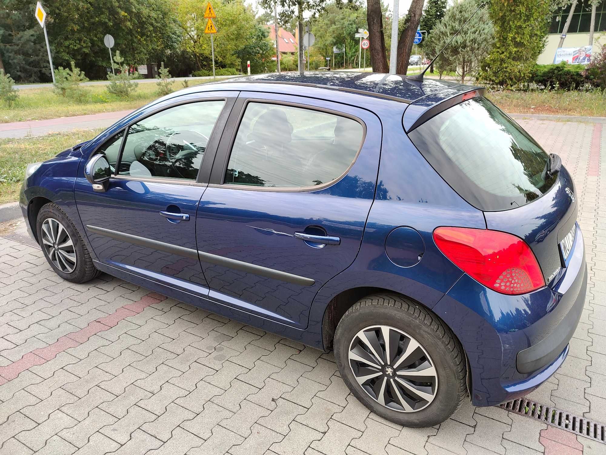 Peugeot 207 1.4 benzyna, klima, 2008r.